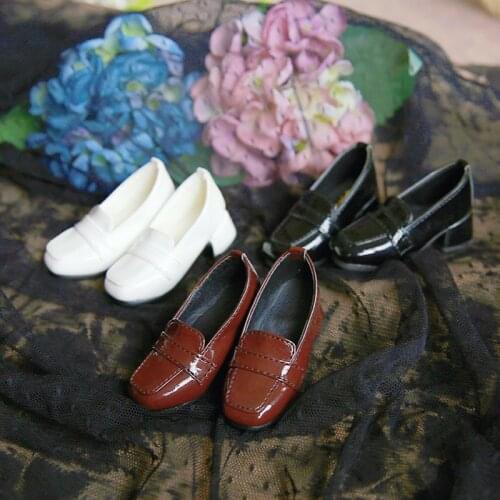 BJD doll shoes are suitable for 1/3 of the size of versatile simple flat shoes small leather shoes 3 colors into doll accessorie