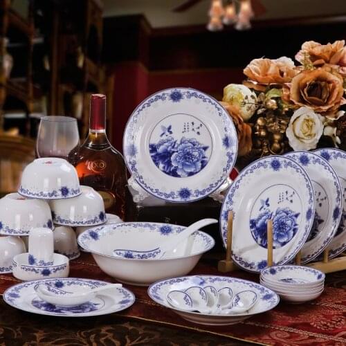 Guci28 Jingdezhen high-grade bone china enamel color blue and white exquisite porcelain heart to become rich peony ceramic table