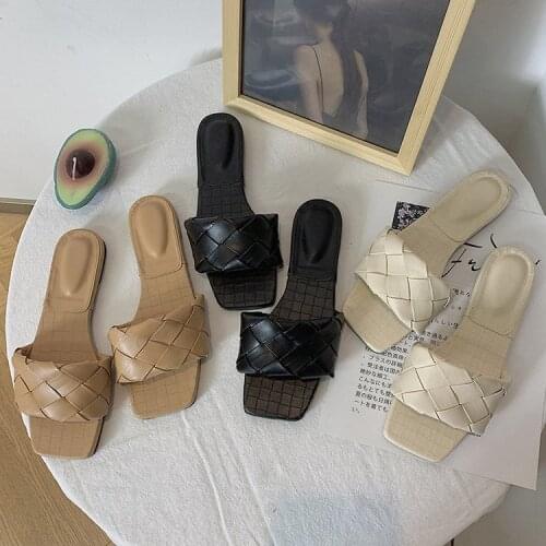 Sandals and slippers womens summer new flat bottom fashion womens shoes half drag thick-soled woven Muller sandals all-match