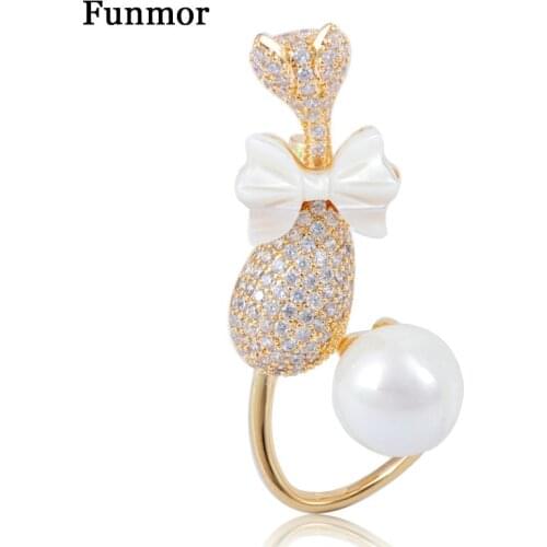 Funmor Lovely Cat Shape Brooch Full Cubic Zircon Animal Jewelry Women Men Coat Dress Collar Suit Pins Banquet Accessories Gifts