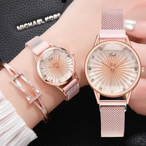 2pcs Set Fashion Watch Women Diamond Pink Ladies Wrist Watches Magnetic Women Bracelet Wristwatch Female Clock Relogio Feminino