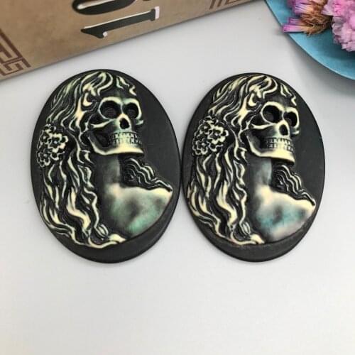 Free shipping!resin long hair skull Cameo.Resin cameo black background Flatback Cabochon for Necklace Pendant.Jewelry.DIY30*40mm