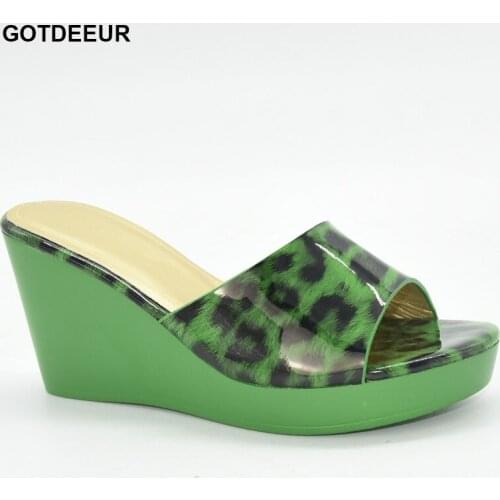 Latest Design Women Shoes High Heel Ladies Dress Shoes Patent Leather Italian Women Pumps 2021 Fashion Women Party Pump Heels