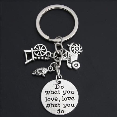 1pc Farmer Keychain Gift Farm Girl Equipment Tractor Keyring Corn On The Cob Do What You Love Jewelry E2048