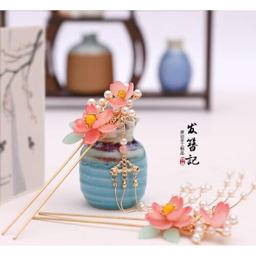 Luxury handmade Chinese retro peach hair crown suit Martial arts fairy headdress Pearl shell hairpin clip