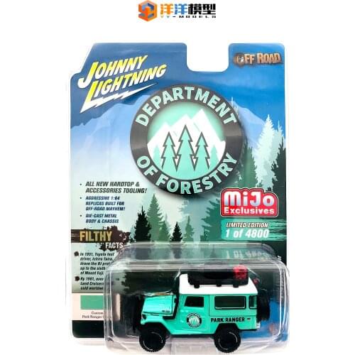 Johnny Lightning 1:64 Toyota Land Cruiser Diecast Collection of Die-casting Simulation Alloy Model Children Toys
