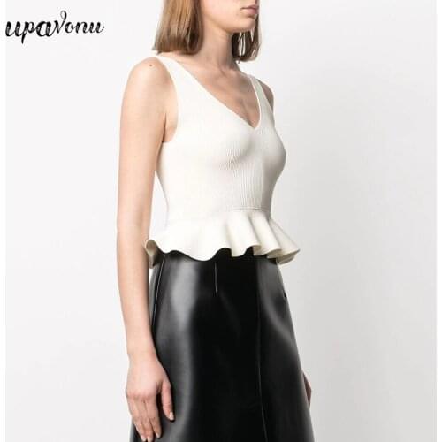 Free Shipping 2021 New Summer Vest Knit Top Womens Black V-neck Sleeveless Slim Ruffle Top Elegant Banquet Knitted Cropped Top