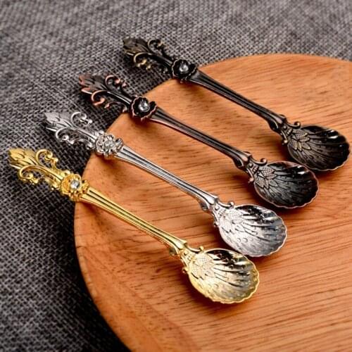 New Vintage Royal Flower Spoon Retro Handle Coffee Stir Desert Tea Spoon Creative Kitchen Mini Tableware Cup Decoration
