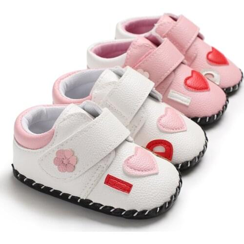 2021 New Girl Baby Love Pattern Soft Rubber Sole Anti-Skid Sports Shoes 0-18 Months Baby Casual Shoes Newborn Toddler Shoes