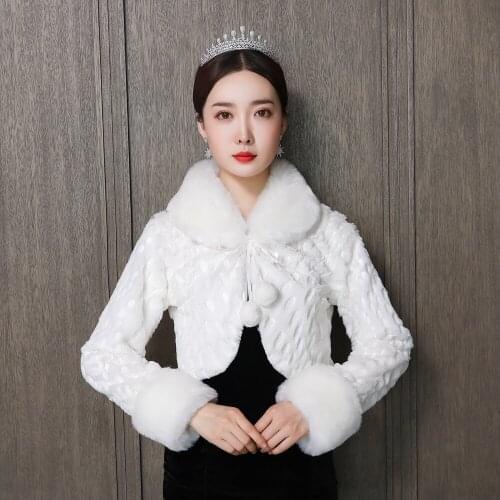 Faux Fur Party Shawl Winter Warm Bridal Jacket Long hairy neck Ivory Wedding Coat Wedding Bridal Wrap Party Cape With Sleeves