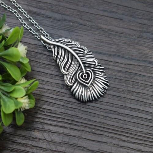 Leaf Feather Pendant Neckalce for Women Clavicle Jewelry Valentines Day Gift