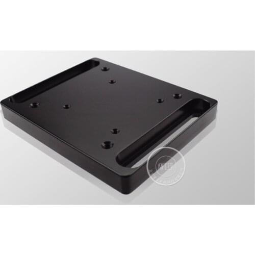 The adapter plate/displacement table is transferred to the optical platform