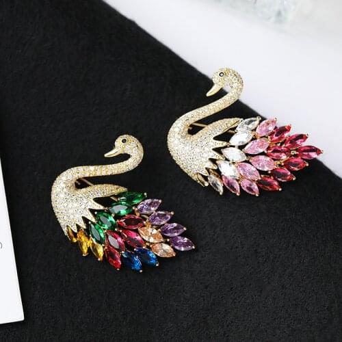Fashion Color Lovely Swan Brooches For Women Jewelry Gorgeous Zircon Crystal Costume Lapel Animal Bird Brooch Pin Badge Broszka
