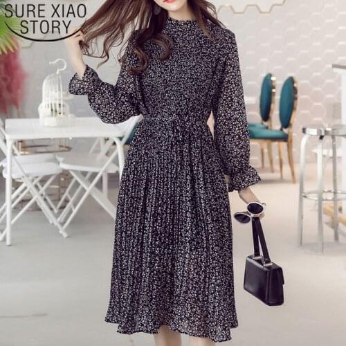 2020 Spring Autumn Floral Print Chiffon Dresses Flare Sleeve Stand Collar Empire Midi Pleated Black Women Dress Vestidos 8634 50