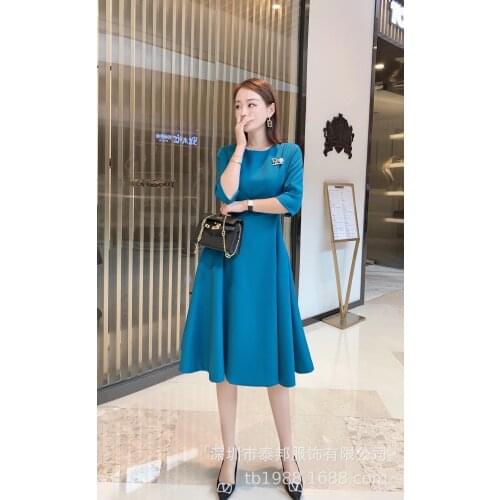 Factory direct approval cover belly show thin large size womens dress wholesale 20 winter new playful age reduction dress