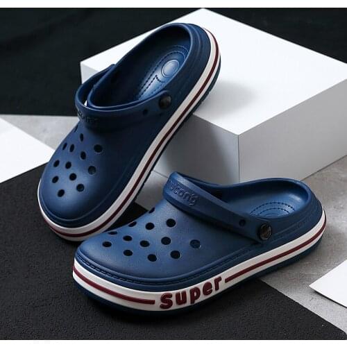 Summer Men Sandals Beach Men Rubber Clogs Slippers Men Jelly Sandals Mens Lightweight Sandals Garden Clogs Shoes Zapatos Hombre