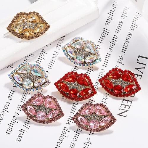 Dvacaman Crystal Mouth Stud Earrings for Wedding Women Girl Gifts New Lips Statement Earrings Jewelry Wholesale Christmas Party