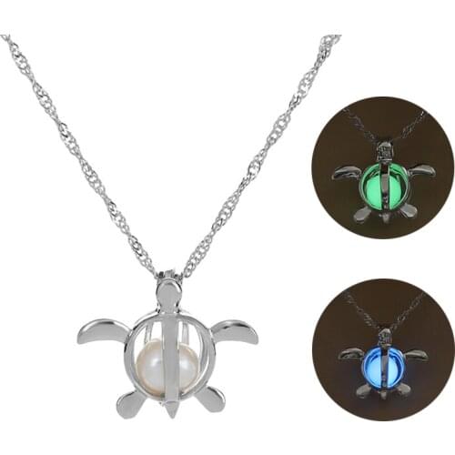 Glow In The Dark give out light Necklac Jewelry 3 Colors tortoise Luminous Necklace Pendant Wholesale Christmas Gifts Women