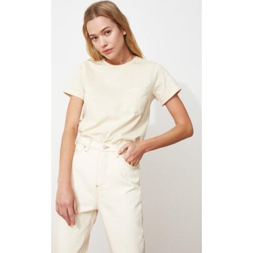 Trendyol Pockets 100 Cotton Cycling Neck Basic Knitted T-Shirt TWOSS20TS0137