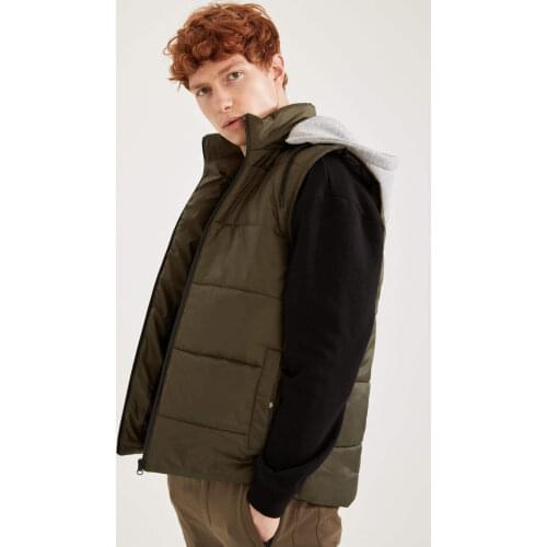 DeFacto Spring Man Outer Wear Slim Fit Removable Hooded Puffer Vest Slim Fit Male Fashion-S2770AZ21SP