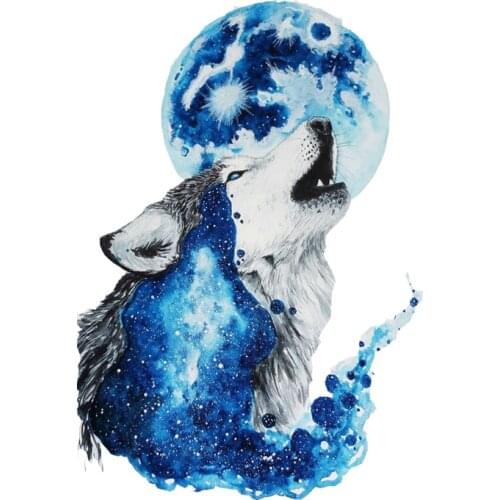 Dawasaru Wolf Under The Moon Car Sticker Waterproof Cover Scratch Decal Laptop Suitcase Motorcycle Auto Decoration PVC,16cm*11cm