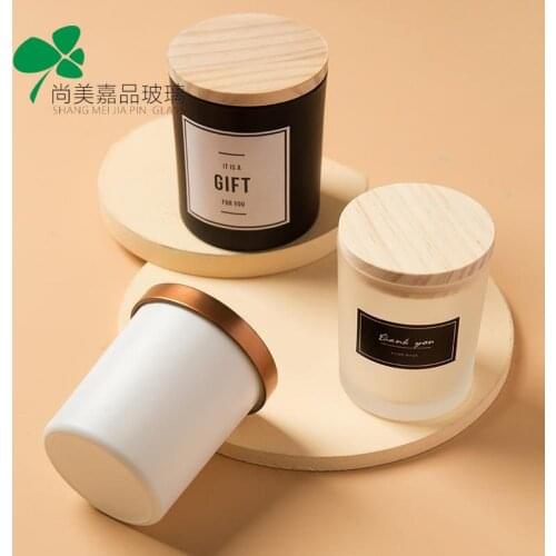 5pcs 200ml Scented Candle Empty Can with Lid DIY Handmade Candles Black and White Glass Candlestick to Separate Containers