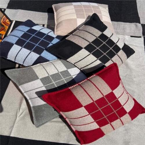 Luxury H Cashmere Pillowcase Crochet Soft Wool Warm Plaid Sofa Bed Fleece Knitted Room Striped Geometric Pillowcase