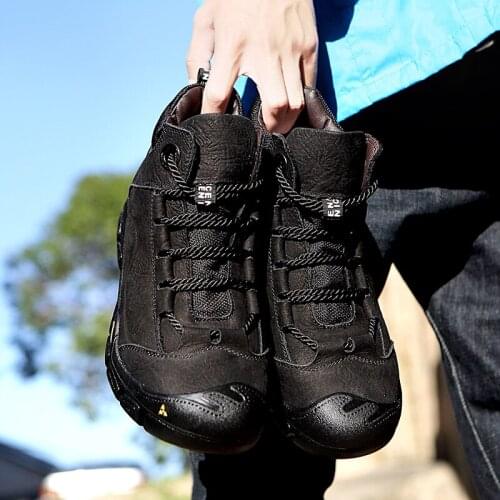 2020 new autumn and winter mens snow boots military boots Martin boots mens leather boots retro plus cotton shoes tooling shoe