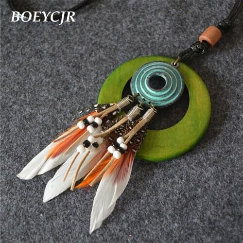 BOEYCJR Vintage Wood Dreamcatcher Pendant Necklace Rope Chain Jewelry Ethnic Feather Pendant Necklace for Women Gift