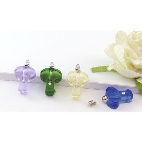 8PCS Small Key shape Rice vials pendant Miniature Perfume bottle Crystal pendant charms Name on rice art bottles