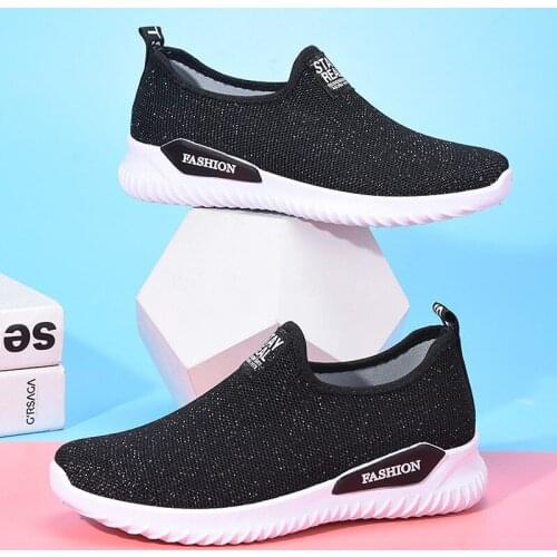 Women Sneakers 2020 Fashion Socks Shoes Casual Sneakers Summer knitted Vulcanized Shoes Women Trainers Tenis Feminino Sneakers