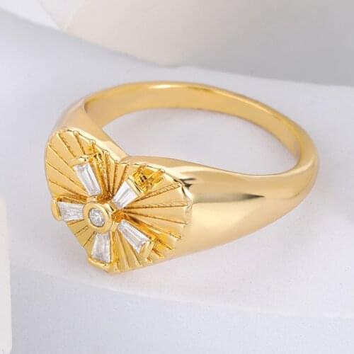 Romantic Heart Rings For Women Female Gold Silver Color Cute Flower Finger Rings Wedding Engagement Zircon Ring Couple Gifts