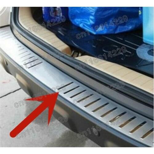 Rear bumper protection window sill outside trunks decorative plate pedal suitable For Honda CRV CR-v 2007 2008 2009 2010 2011