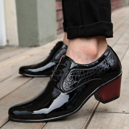 Luxury 2021 Patent Leather Pointed Toe Oxfords Men Height Increasing Classic Business Shoes Lace Up Mens Dress Shoes