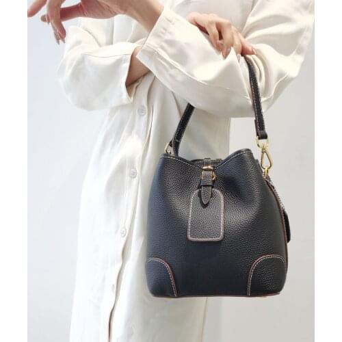 New 2021 Brand Design Lady Bucket Handbag Genuine Leather Women Shoulder Bag Small Daily Casual Female Messenger Tote Bag Black