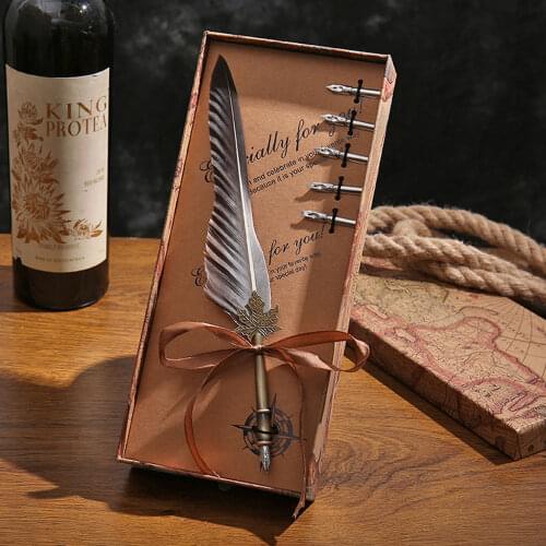 Vintage Feather Calligraphy Quill Dip Pen Set with 5 Nibs for Christmas Birthday Graduation Teachers Day Stationery Gift