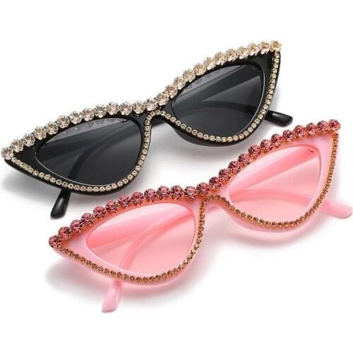 Driving Glasses Woman Luxury Diamond Rhinestones Cateye Sunglasses Triangle Small Frame Vintage Fashion Cat Glasses UV400
