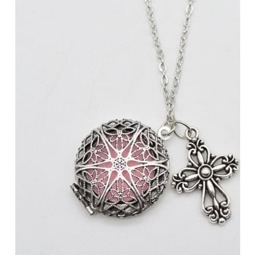 1pcs 27mm Round filigree Locket Pendant Essential Oil Diffuser Necklace Aromatherapy Locket Jewelry For Women Gifts XSH-111