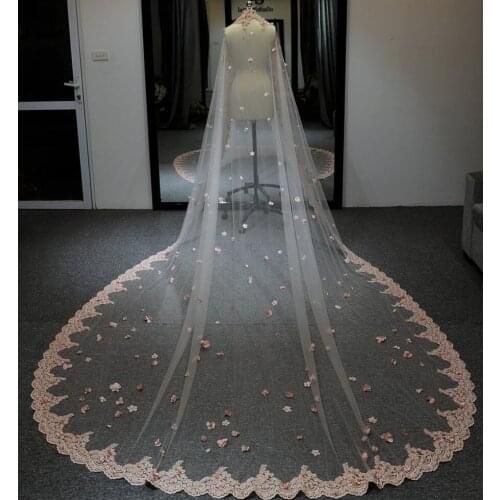 Gorgeous Pink 400cm Wedding Veil with Lace Floral Appliques Vestido De Noiva Longo Custom Made Elegant Bridal Veil