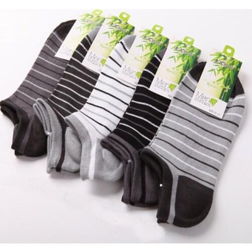 5 pairs / 1 lot men socks 2017 Spring summer Striped solid color 2 stly Casual mens socks cotton Mans socks boat socks