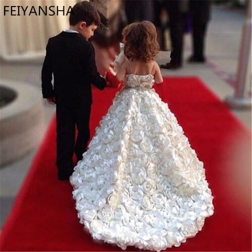 Flower Girl Dresses Blush Pink First Communion Gowns For Girls Ball Gown Cloud Beaded Pageant Gowns Vestido De Daminha