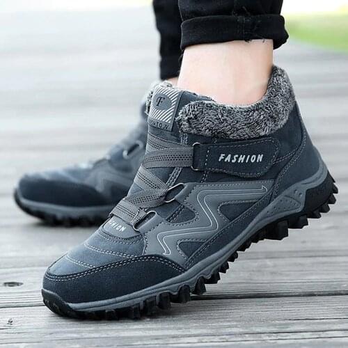 Plus size 35-46 2020 Men Boots High Quality Winter Fur Warm Ankle Snow Boots Men Winter Rubber Work Boots Causal Men Sneakers