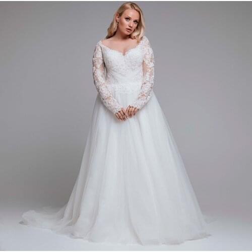 Plus Size A-Line Bridal Gowns 2021 Sexy V-neck High Quality Appliques Lace Court Train Long Sleeve Wedding Dress