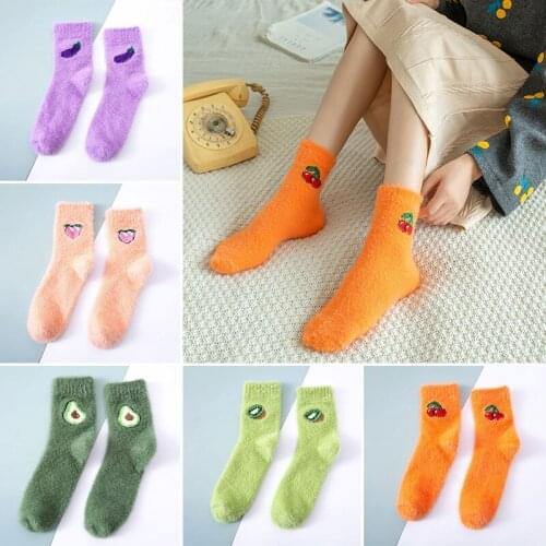 Winter Thick Avocado Floor Socks Fruit Print Lady Funny Cute Short House Socks Women Warm Colored Patterned Art Snow Socks