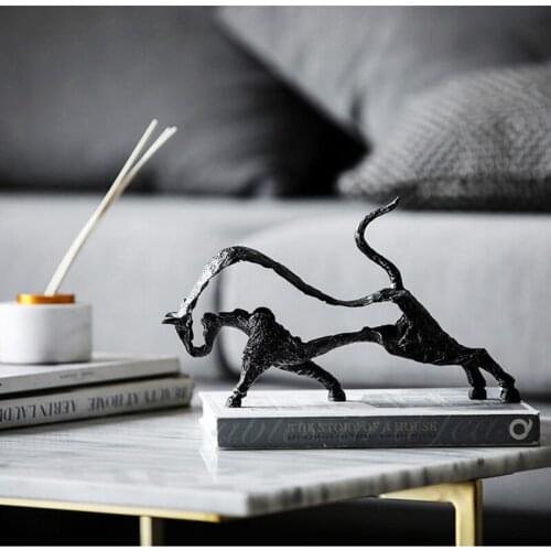 Modern Black Hollow Arts Bull Animal Figurines Crafts Desktop Ornaments For Office Home Room New House Layout Decor Metal Gifts