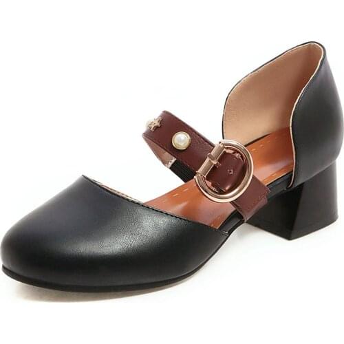 2019 spring and summer new thick heel with wild hollow sandals female 30-43