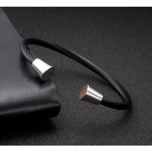 Classic Stainless Steel Chain Link Charm Bracelets Simple Jewelry Luxury Braided Charm Open Cuff Men Women Sporty Bracelets