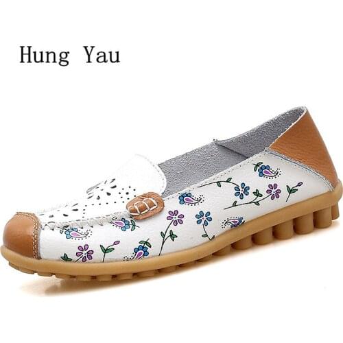 Women Shoes Flats Genuine Leather 2018 Summer Sandals Fashion Flower Hollow Casual Woman Flat Work Slip On Walking Loafers