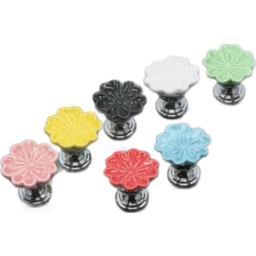 Simple Ceramic Handles Garden Style Cartoon Ceramic Handles and Knobs Childrens Bedroom Drawer Door Color Single Hole Handles