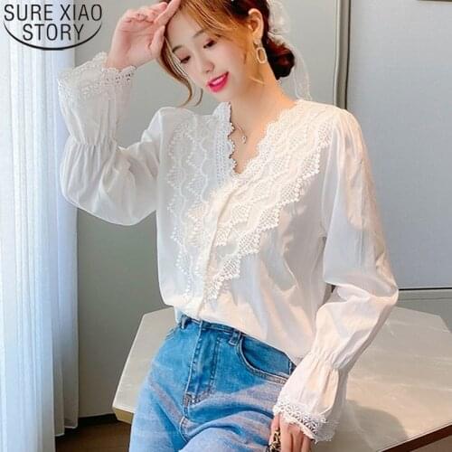 Vintage Blouses Women Casual White Shirt Women Autumn Plus Size Long Sleeve V-neck Korean Lace Loose Womans Tops Blusas 11127